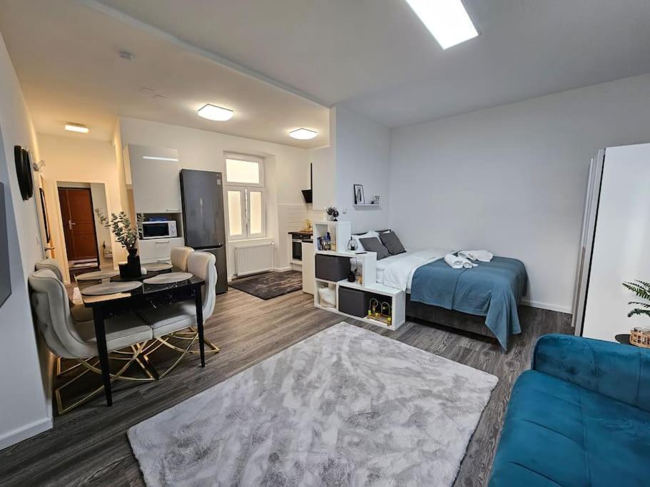 Affordable Suite In Vienna'S Hotpoint Exterior foto